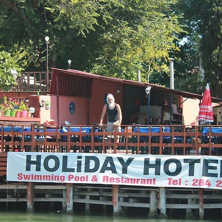 Holiday Hotel Далян Екстериор снимка