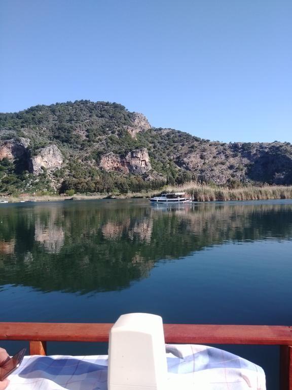 Holiday Hotel Далян Екстериор снимка