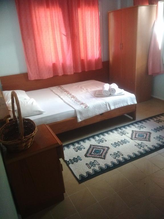 Holiday Hotel Далян Екстериор снимка